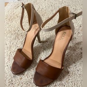 MIA Two Toned Heels size 9
